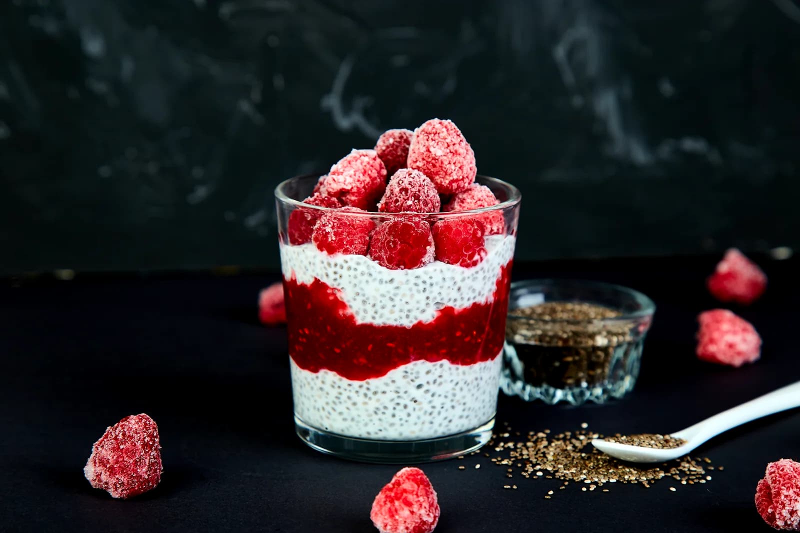 Chia-Pudding mit Beeren